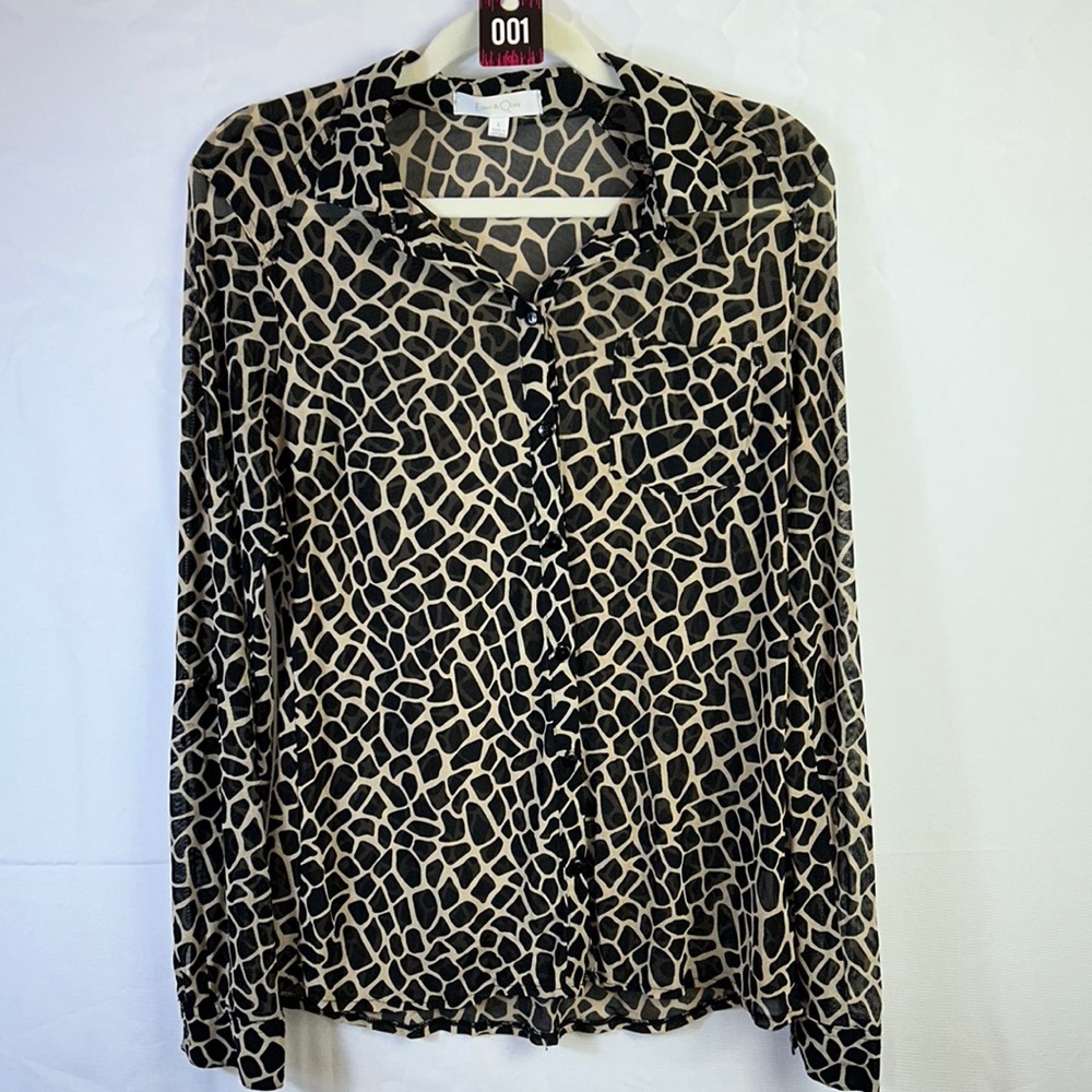 Eden & Olivia Leopard Button Down Blouse size Large like new